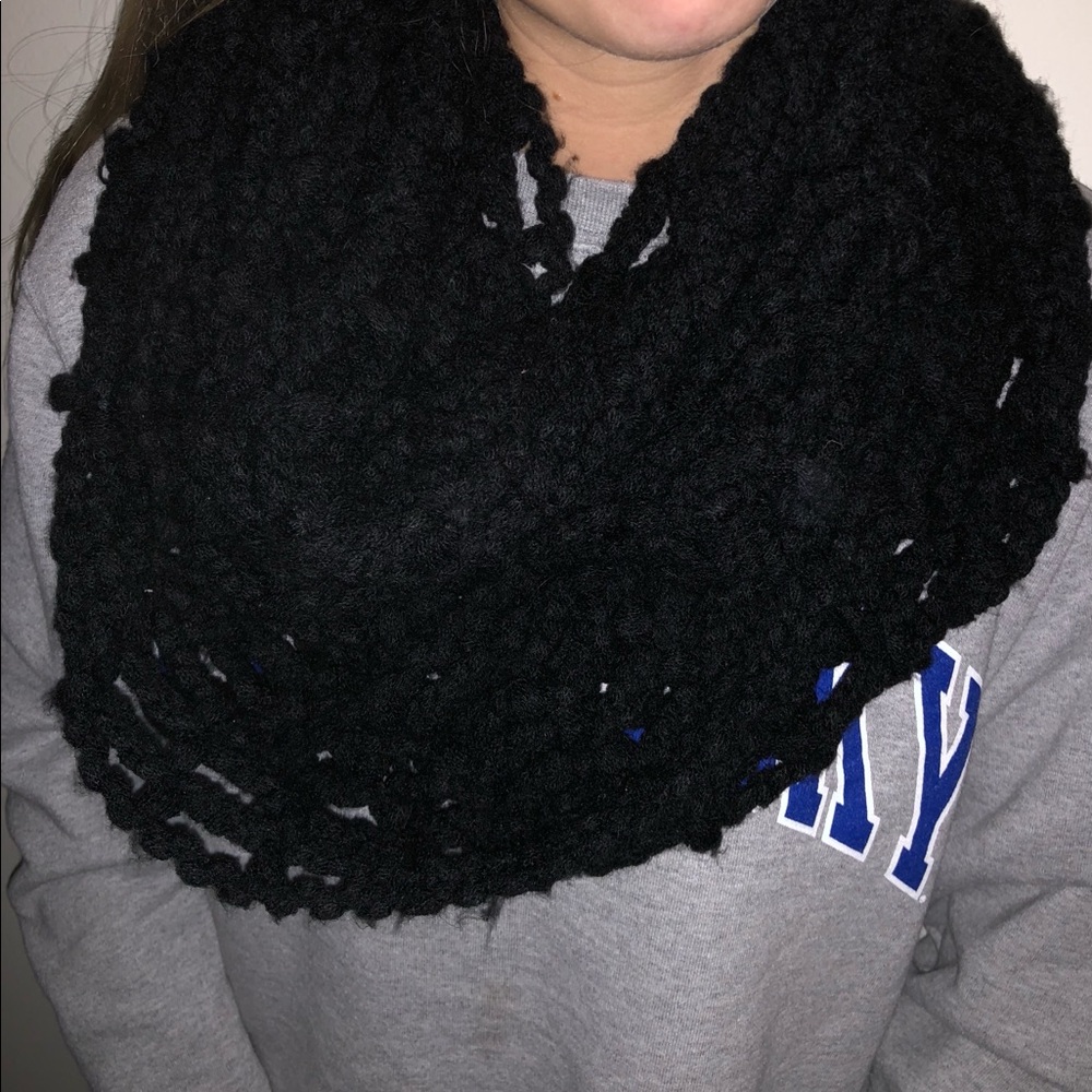 Black scarf